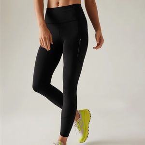 Athleta Rainier Tight Legging Size XS Black Zip Pockets